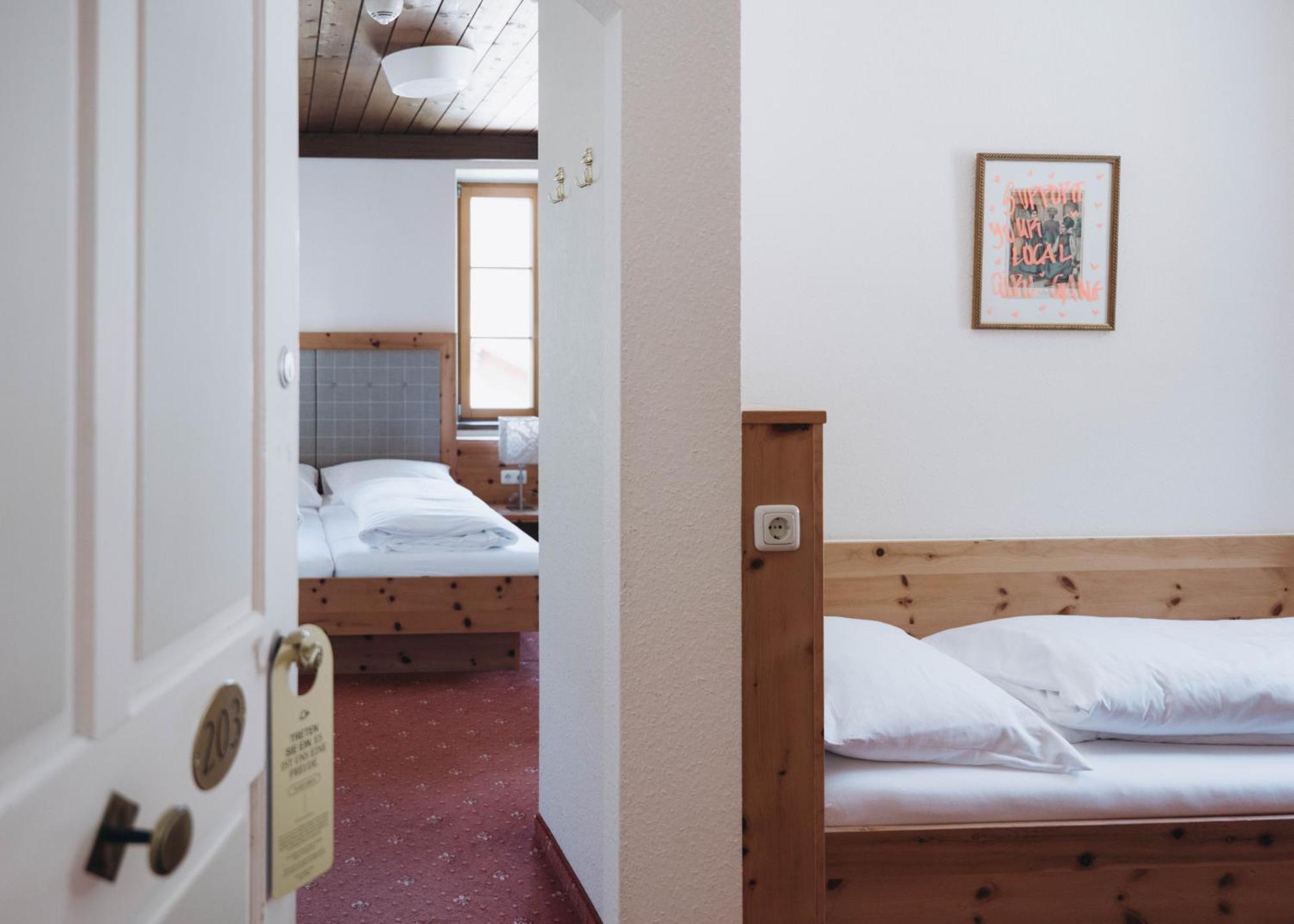 Gasthof Post Dalaas Extérieur photo